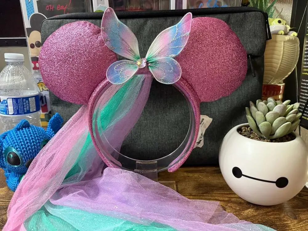 EUC Disney Parks Minnie Mouse Fairy Wings Ear Headband with Tulle Veil